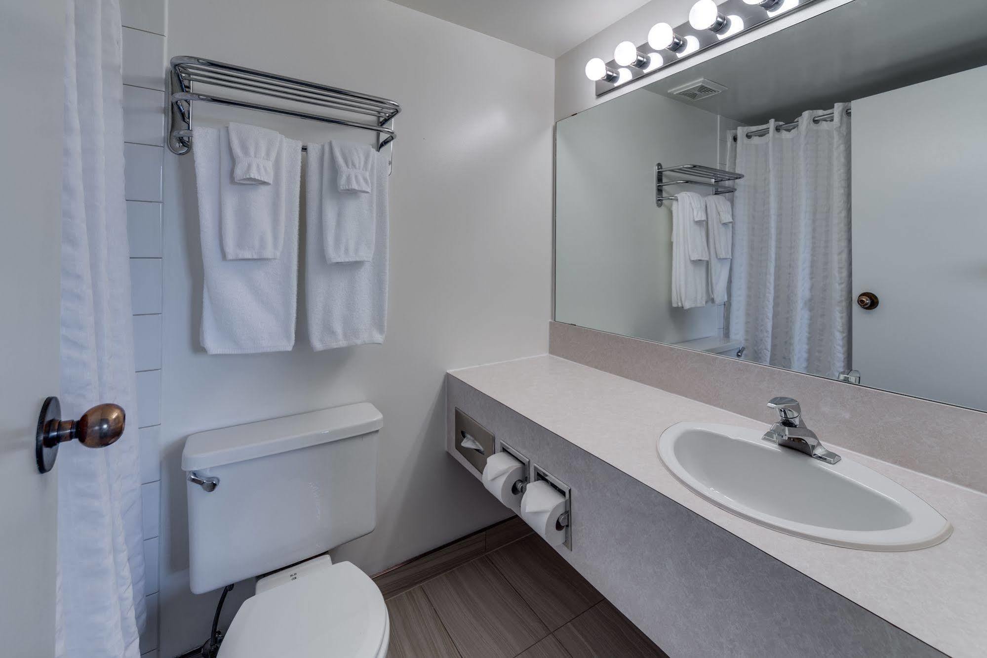 Heritage & Convention Centre - Hotel Pincher Creek